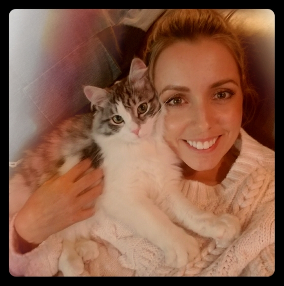 Meet your Posher, Jacky - Picture 1 of 2